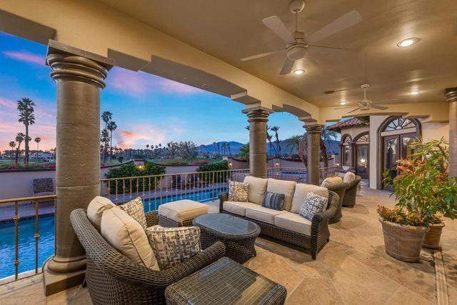 345 Crest Lake Drive, Palm Desert, CA 92211