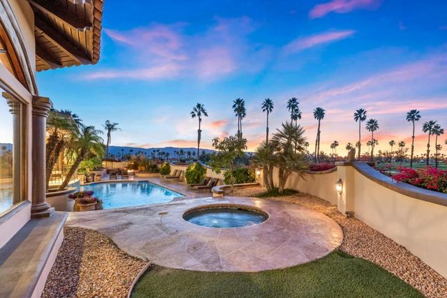 345 Crest Lake Drive, Palm Desert, CA 92211