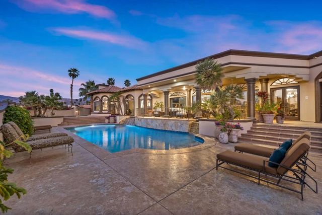 345 Crest Lake Drive, Palm Desert, CA 92211