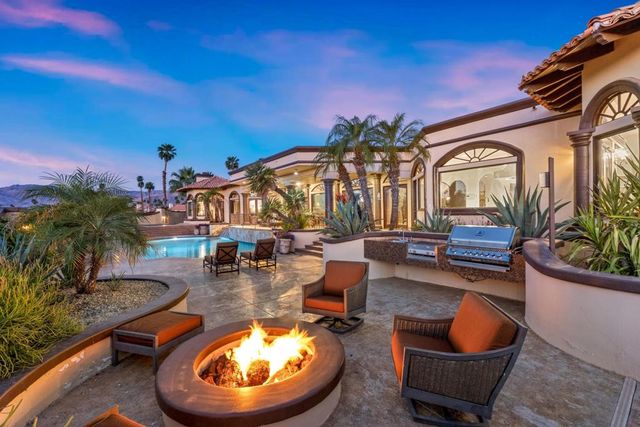 345 Crest Lake Drive, Palm Desert, CA 92211