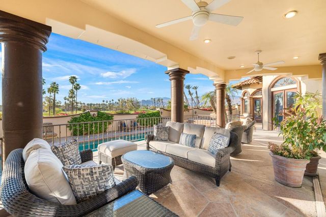 345 Crest Lake Drive, Palm Desert, CA 92211