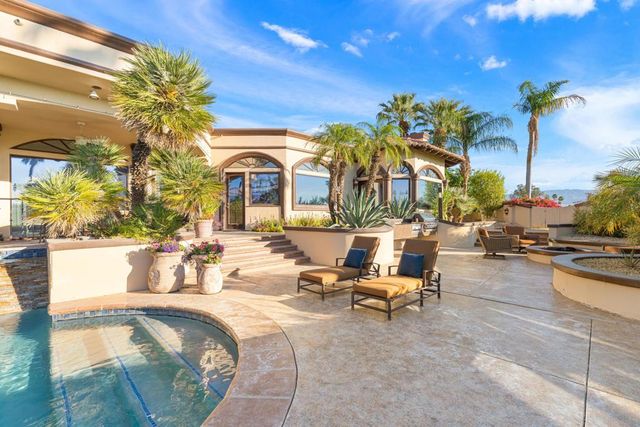 345 Crest Lake Drive, Palm Desert, CA 92211