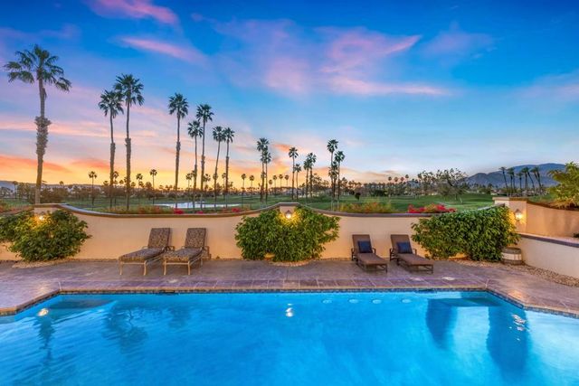 345 Crest Lake Drive, Palm Desert, CA 92211