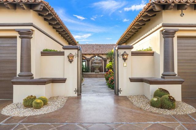 345 Crest Lake Drive, Palm Desert, CA 92211