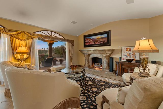 345 Crest Lake Drive, Palm Desert, CA 92211