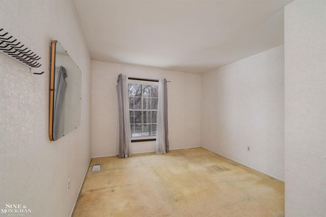 22029 Shore Pointe Lane, Saint Clair Shores, MI 48080