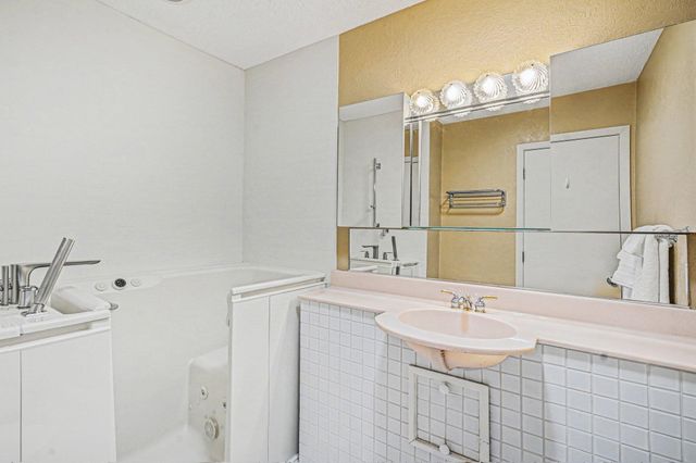 165 Birnamwood Drive, Burnsville, MN 55337