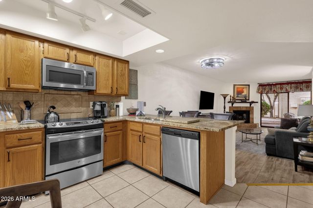 8651 E ROYAL PALM Road 127, Scottsdale, AZ 85258