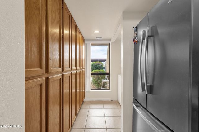 8651 E ROYAL PALM Road 127, Scottsdale, AZ 85258