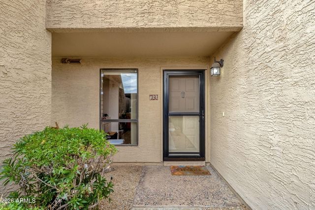 8651 E ROYAL PALM Road 127, Scottsdale, AZ 85258