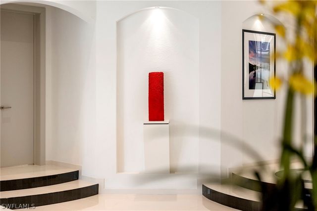 4944 Normandy CT, Cape Coral, FL 33904