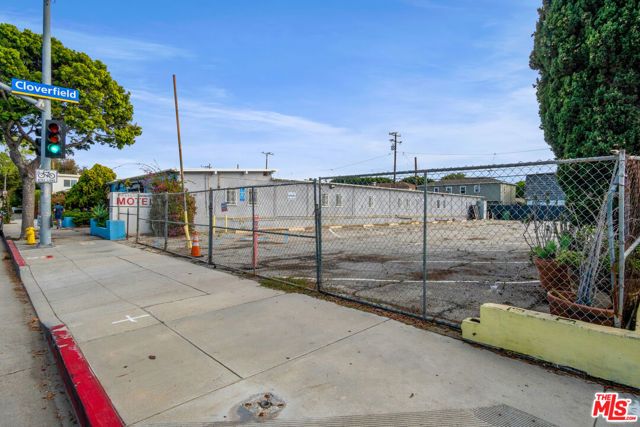 2338 Ocean Park Boulevard, Santa Monica, CA 90405