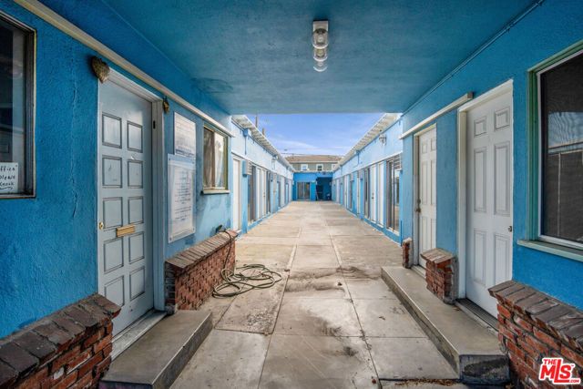 2338 Ocean Park Boulevard, Santa Monica, CA 90405