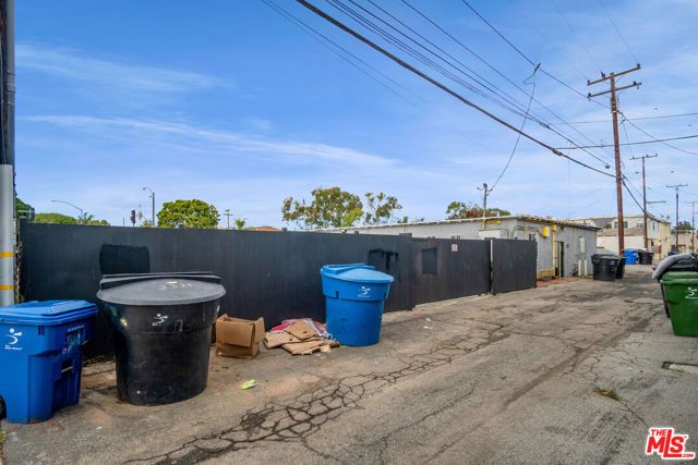 2338 Ocean Park Boulevard, Santa Monica, CA 90405