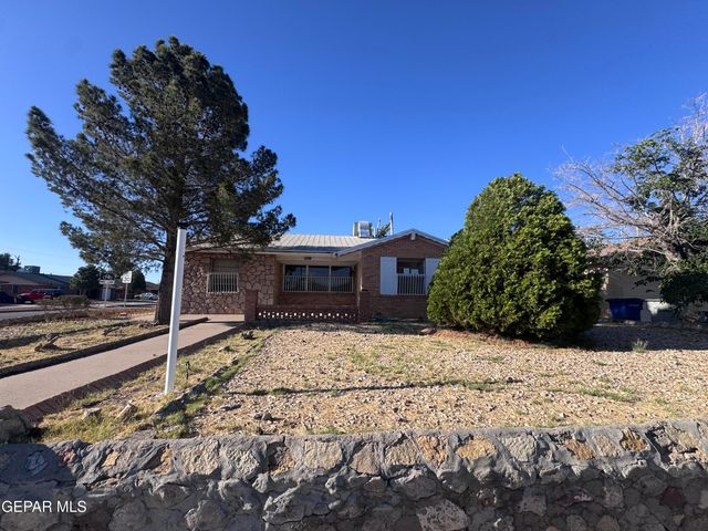 5601 FAIRBANKS Drive, El Paso, TX 79924