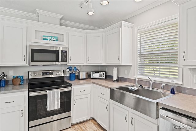 5848 E Aloha Street, Inverness, FL 34452