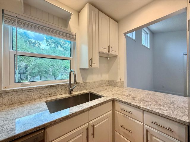 1011 S MOODY AVENUE 12, Tampa, FL 33629