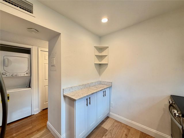 1011 S MOODY AVENUE 12, Tampa, FL 33629