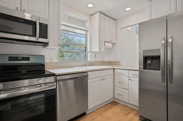 1011 S MOODY AVENUE 12, Tampa, FL 33629