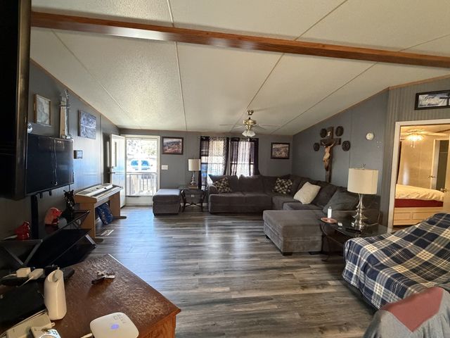 4021 Saponac Dr, Crossville, TN 38572