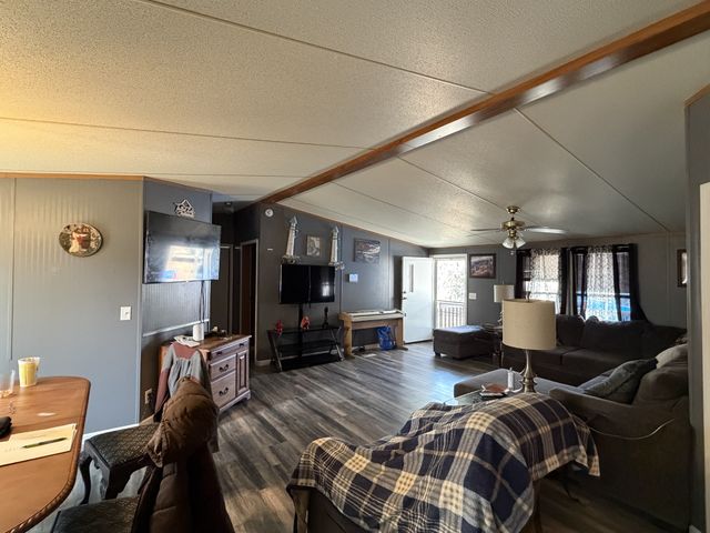 4021 Saponac Dr, Crossville, TN 38572