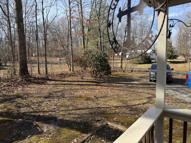 4021 Saponac Dr, Crossville, TN 38572