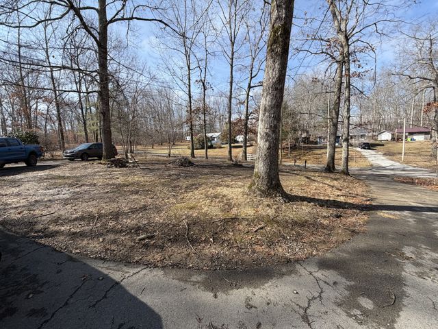 4021 Saponac Dr, Crossville, TN 38572