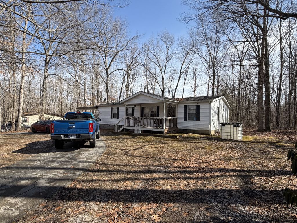 4021 Saponac Dr, Crossville, TN 38572