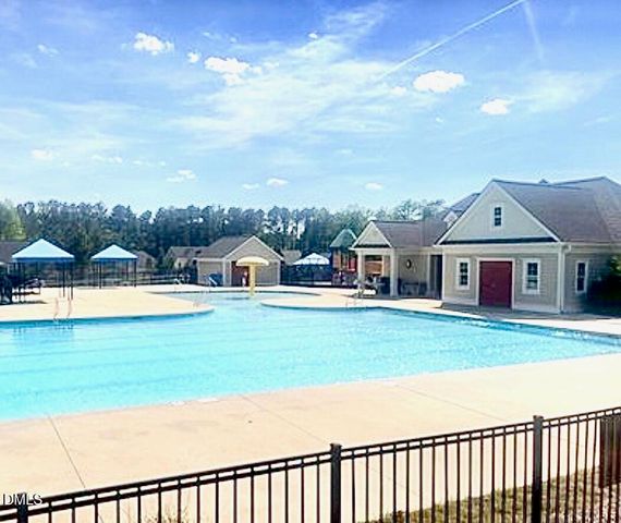 408 Apalachia Lake Drive, Fuquay Varina, NC 27526