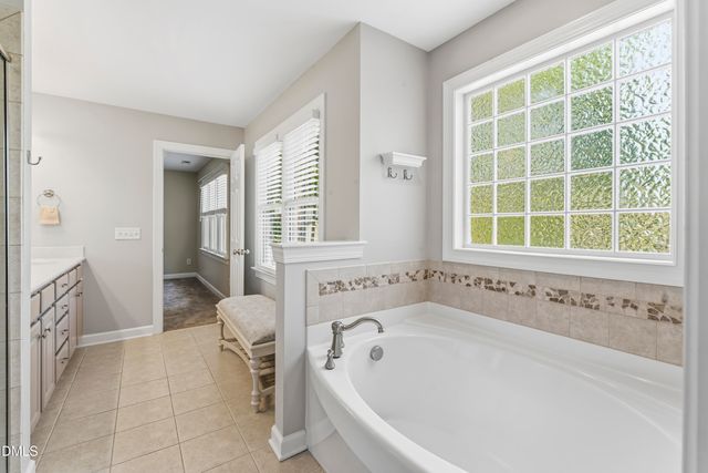 408 Apalachia Lake Drive, Fuquay Varina, NC 27526