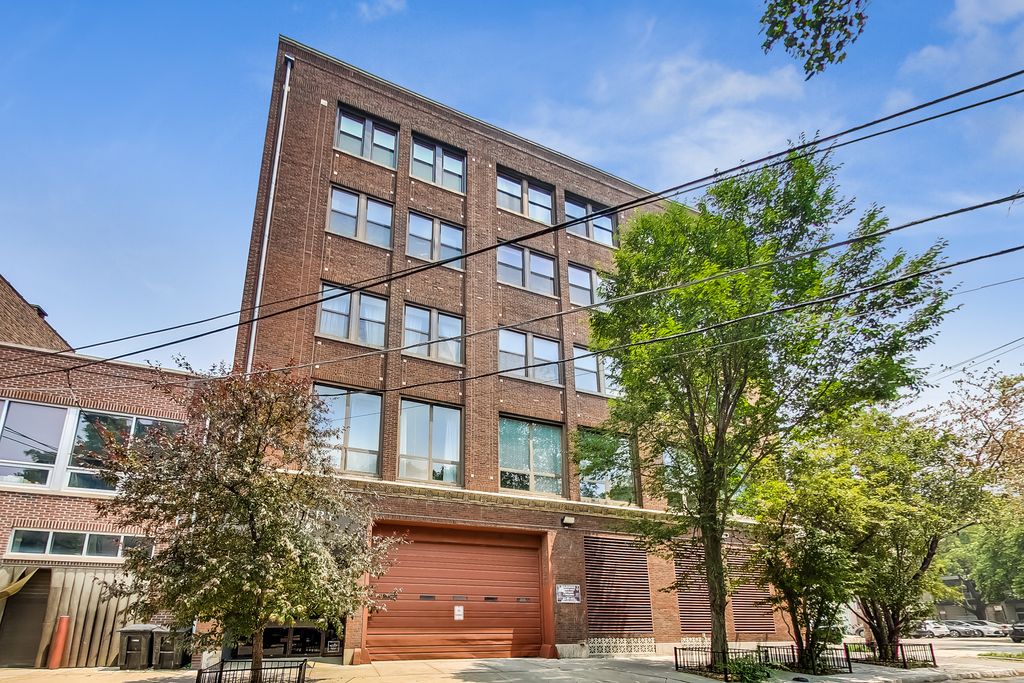 3323 N PAULINA Street 4E, Chicago, IL 60657