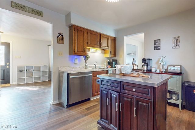 2431 Alexander Manor E, Steubenville, OH 43952