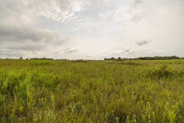 00000 Pflumm Road, Paola, KS 66071