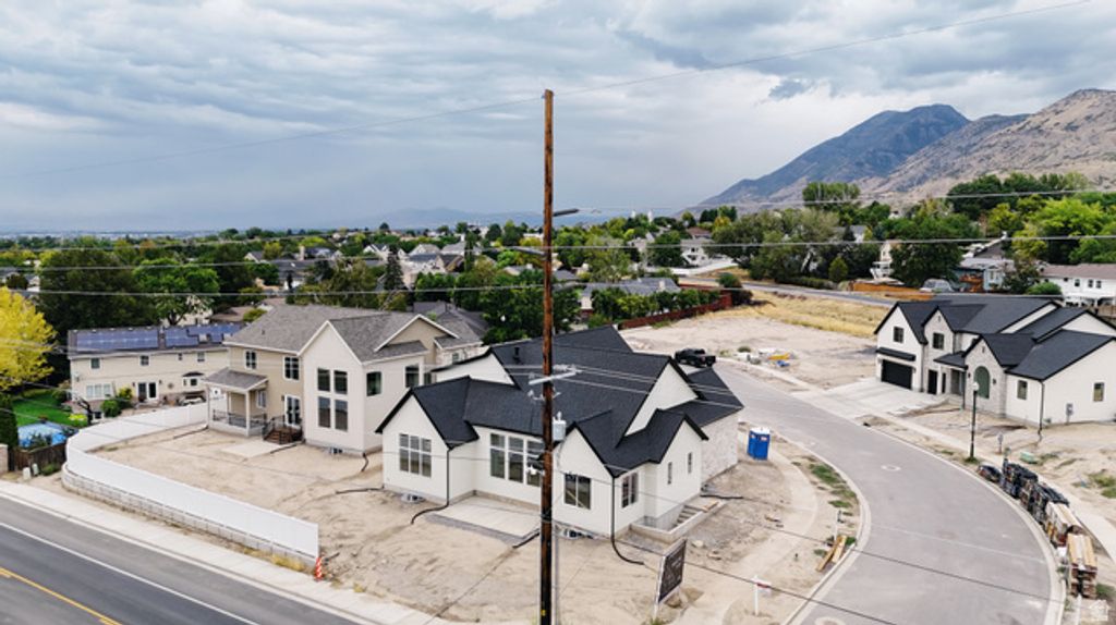 1615 N 320 E #1, Orem, UT 84057 — photo 2