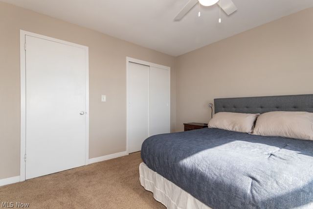 11850 Edgewater Drive 1002, Lakewood, OH 44107