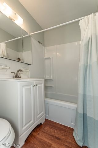 11850 Edgewater Drive 1002, Lakewood, OH 44107