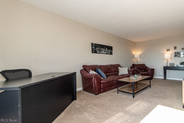 11850 Edgewater Drive 1002, Lakewood, OH 44107