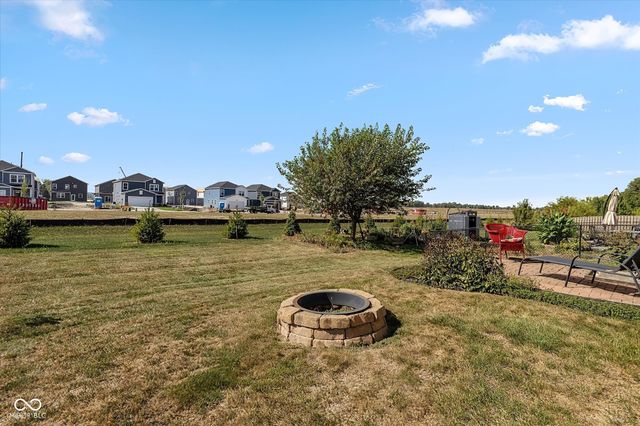 3812 Dusty Sands Road, Whitestown, IN 46075