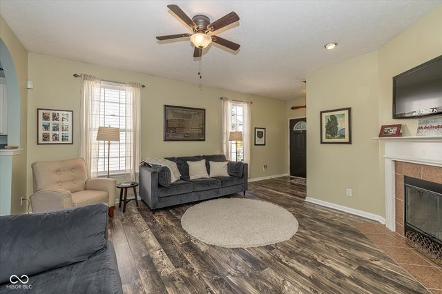 3812 Dusty Sands Road, Whitestown, IN 46075