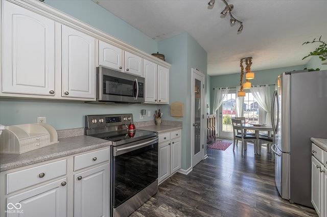 3812 Dusty Sands Road, Whitestown, IN 46075