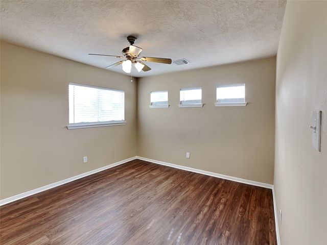 19002 Bressingham Drive, Tomball, TX 77375