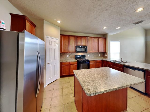 19002 Bressingham Drive, Tomball, TX 77375