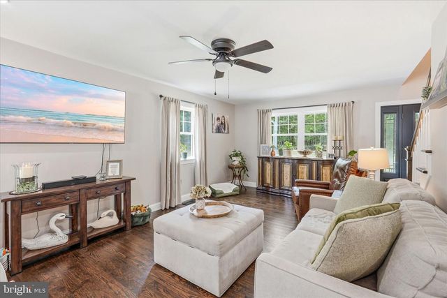 20 N CERVETTO RD, Little Egg Harbor Twp, NJ 08087