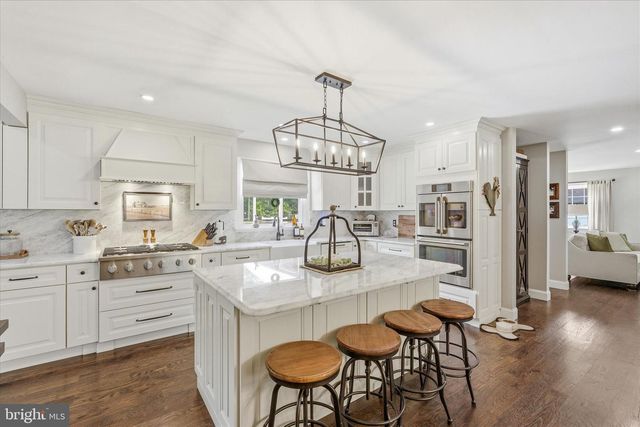 20 N CERVETTO RD, Little Egg Harbor Twp, NJ 08087