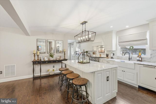 20 N CERVETTO RD, Little Egg Harbor Twp, NJ 08087