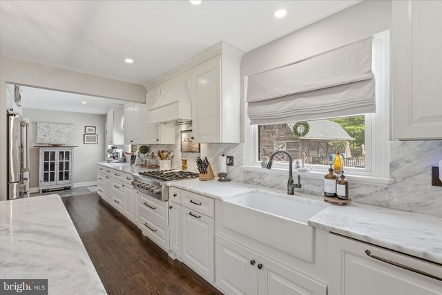20 N CERVETTO RD, Little Egg Harbor Twp, NJ 08087