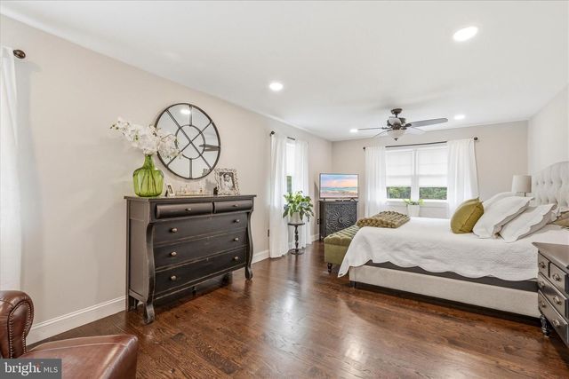 20 N CERVETTO RD, Little Egg Harbor Twp, NJ 08087
