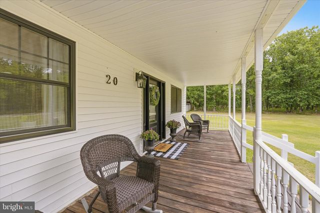 20 N CERVETTO RD, Little Egg Harbor Twp, NJ 08087