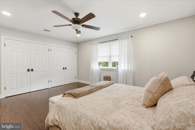 20 N CERVETTO RD, Little Egg Harbor Twp, NJ 08087