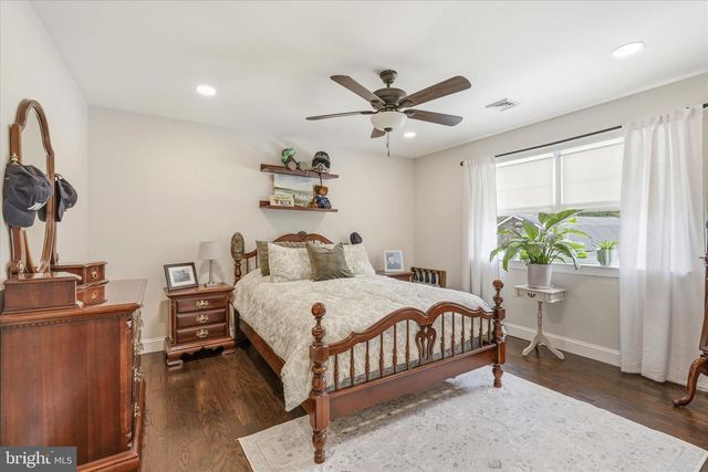 20 N CERVETTO RD, Little Egg Harbor Twp, NJ 08087